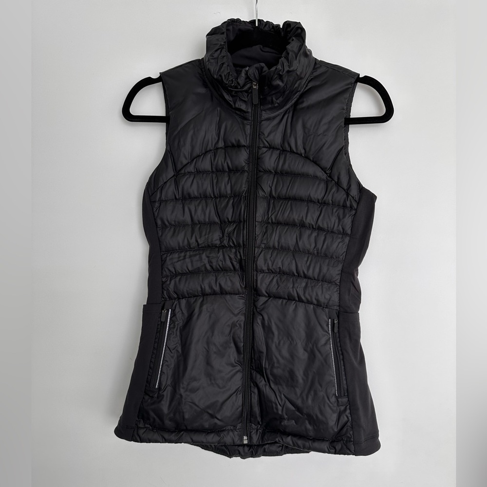 Lululemon black vest - size 4